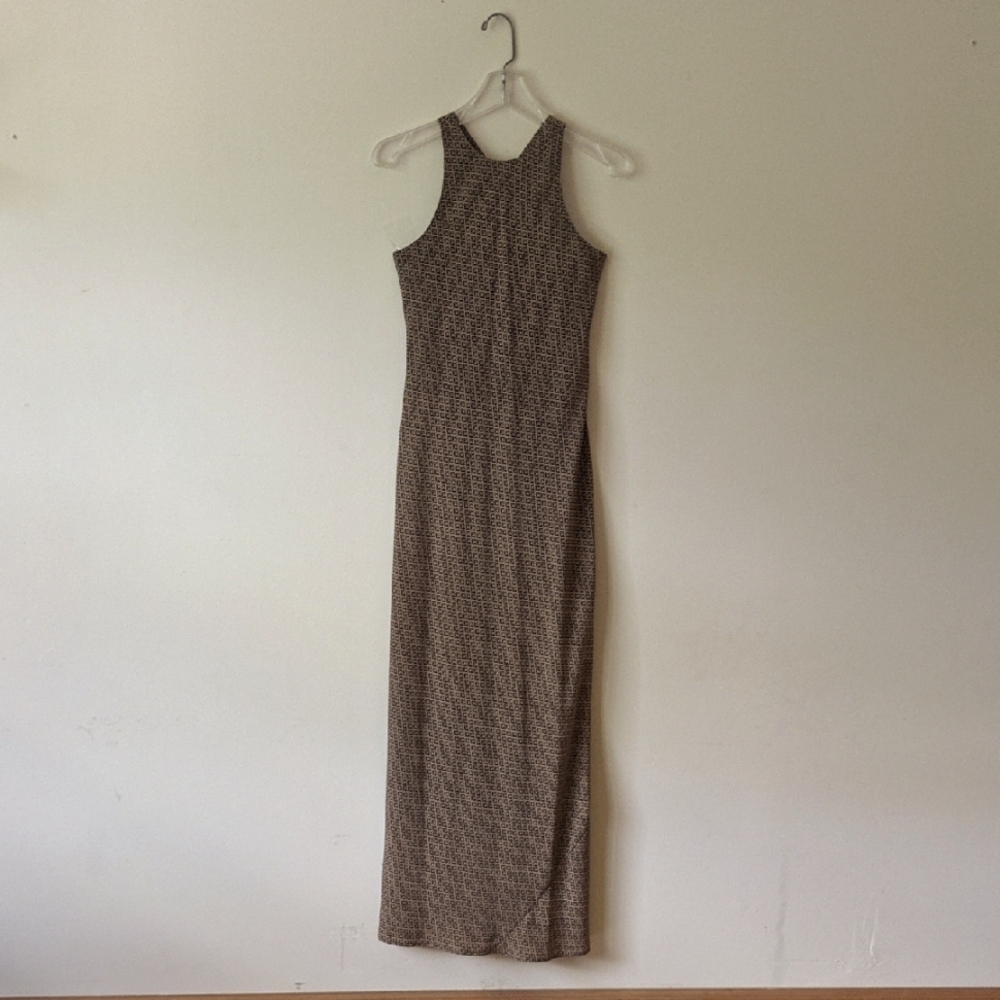 Elegant Sleeveless Maxi Dress